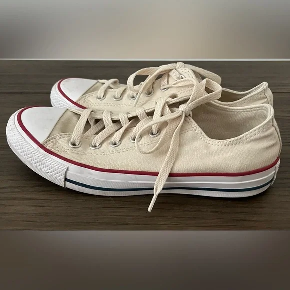 GUC Women’s SIZE 8.5 Khaki/Beige Converse - Picture 2 of 3
